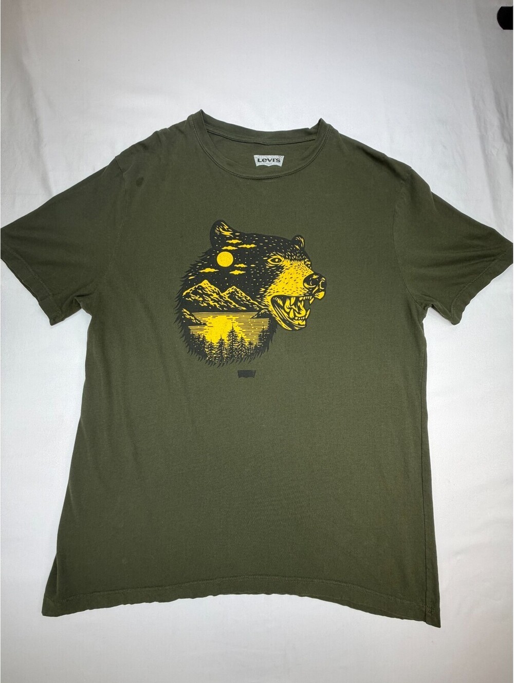 Levis Men's T-Shirt Short Sleeve Bear Graphic Print Crew Neck Size L Green